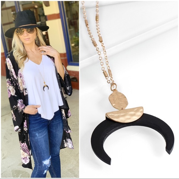Jewelry - Black Crescent Shaped Pendant Necklace Jewelry - Black Crescent Shaped Pendant Necklace